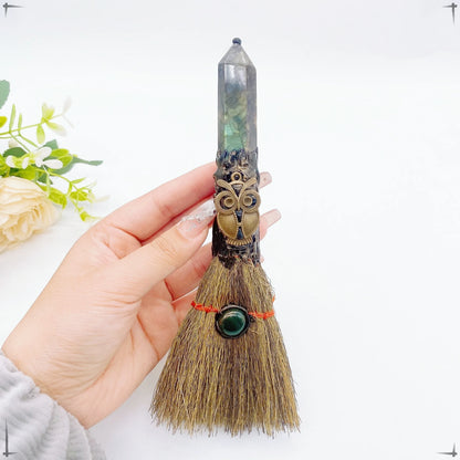 Natural Crystal Point Magic Broom Natural Clear Quartz Crafts Witch Broomstick Divination Energy Reiki Healing Home Garden Decor