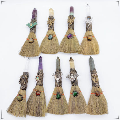 Natural Crystal Point Magic Broom Natural Clear Quartz Crafts Witch Broomstick Divination Energy Reiki Healing Home Garden Decor