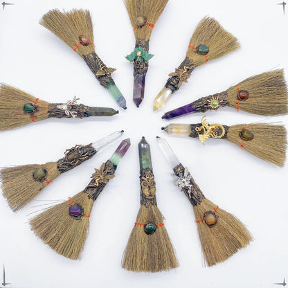 Natural Crystal Point Magic Broom Natural Clear Quartz Crafts Witch Broomstick Divination Energy Reiki Healing Home Garden Decor