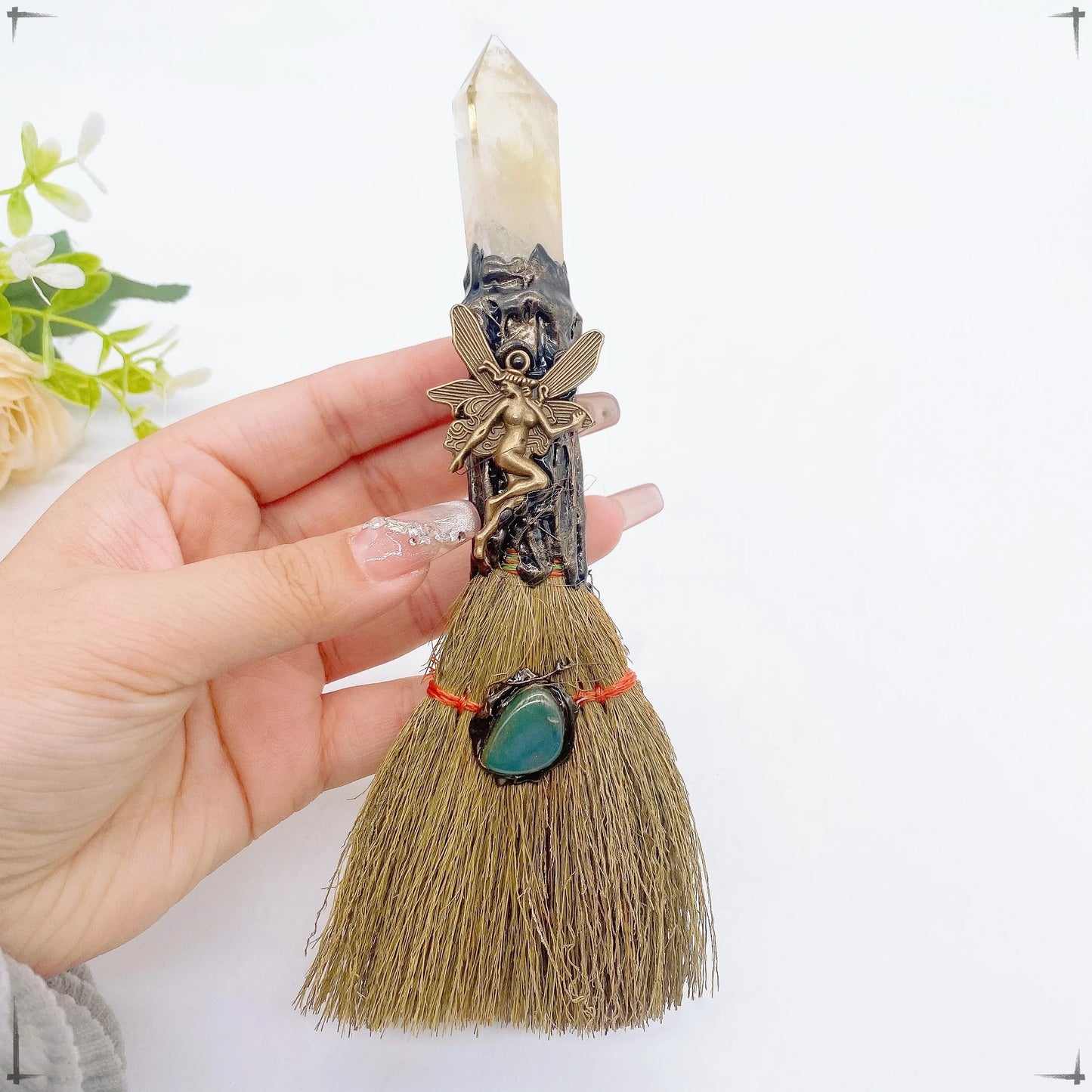 Natural Crystal Point Magic Broom Natural Clear Quartz Crafts Witch Broomstick Divination Energy Reiki Healing Home Garden Decor