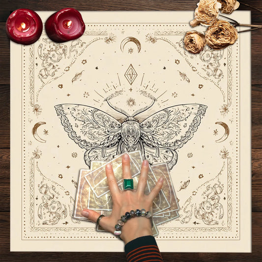 Gothic Moth Butterfly Witch Altar Cloth Mysterious Tarot Ritual Cloth Elegant Moth Wing Pattern for Astrology Party Wicca Decor